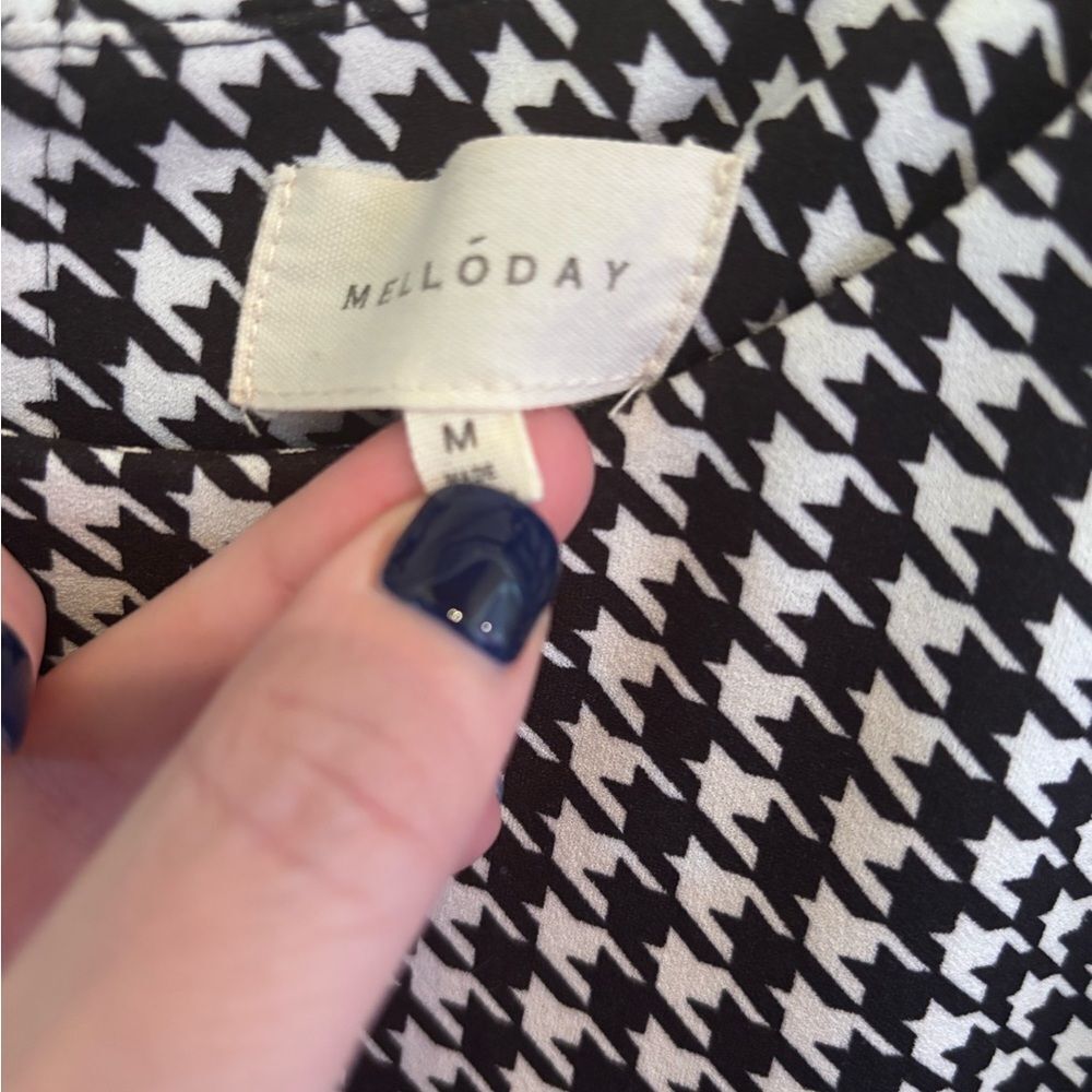 Anthropologie MELLODAY Classic Black and White Houndstooth Women's Top - Picture 3 of 4